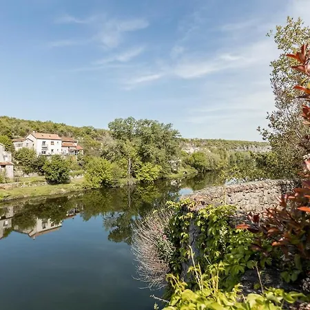 Villa Hugon Surplombant L'ardeche *